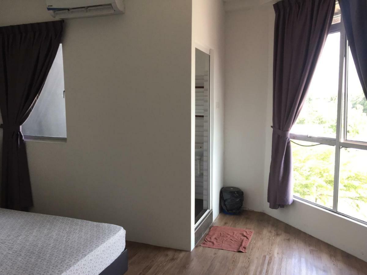 Benuthomestay Johor Bahru Extérieur photo